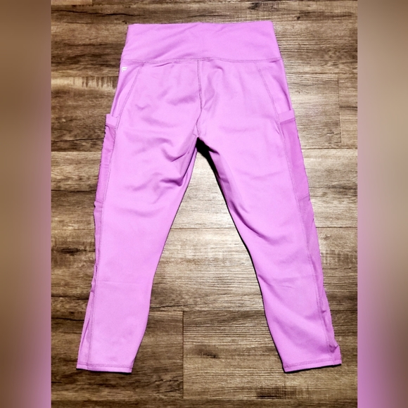 NWT- Fabletics POWERHOLD LEGGINGS Lavender - Picture 4 of 5
